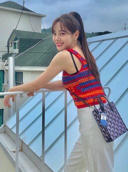 Gu thời trang ngọt ngào của nữ chính Hẹn hò chốn công sở - Kim Se Jeong
