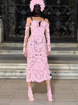 Phong cách Baroque Sicily trong các thiết kế cao cấp của Dolce & Gabbana