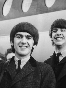 The Beatles và những câu chuyện bùng nổ về một ban nhạc huyền thoại