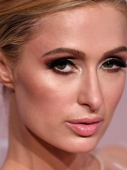 Paris Hilton: Tiểu thư tài phiệt 3 lần hủy hôn và hơn 20 cuộc tình dang dở