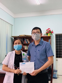 Bạn đọc ủng hộ bếp ăn từ thiện Bệnh viện đa khoa tỉnh Kon Tum