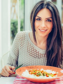 Ăn cơm hằng ngày, liệu bạn đã biết những lợi ích đáng ngạc nhiên này chưa?