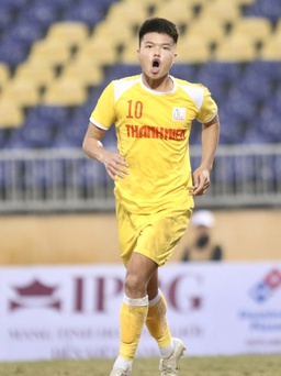 Mưa bàn thắng đưa Hà Nội và Bình Dương vào chung kết U.21