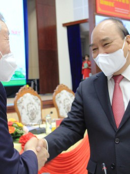 Chủ tịch nước Nguyễn Xuân Phúc nhắn nhủ cán bộ Quảng Nam: 'Đoàn kết, có tất cả'
