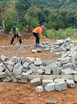 Quảng Bình: Thêm nhiều hộ dân tháo dỡ công trình chờ đền bù cao tốc Bắc - Nam