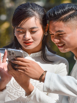 Lễ cưới tập thể 18 đôi bạn trẻ ở Hà Nội: Nhiều cặp nên duyên ‘bất ngờ’