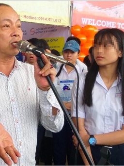Vì sao Trường CĐ VHNTDL Sài Gòn miễn nhiệm Phó Hiệu trưởng với nghệ sĩ Đức Hải?