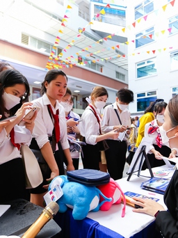 Hơn 2.500 cơ hội việc làm cho sinh viên tại Hutech Tourism Happy Day 2022