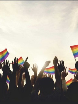 Ngày tết, cộng đồng LGBT+ cảm thấy 'đau tim' khi bị hỏi chuyện... nối dõi tông đường