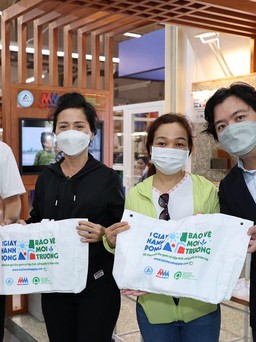 Tái khởi động chương trình thu gom vỏ hộp giấy tại các siêu thị Mega Market