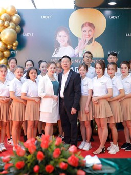 LADY 1 Việt Nam tặng khẩn cấp 10 tấn oxy lỏng cho tỉnh Bến Tre