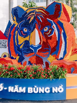 Không khí lễ hội hoa xuân bùng nổ bậc nhất Sài Gòn