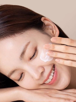 Tại sao thoa kem chống nắng mà da vẫn lão hóa, nám sạm và suy giảm collagen?