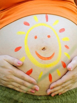 5 lưu ý chống nắng cho mẹ bầu, an toàn cho cả bé