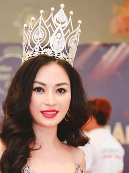Vũ Thị Ngọc Anh - Hoa hậu DNVN Toàn cầu 2020 thần thái tại sự kiện