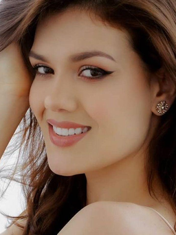Mỹ nhân xuất thân từ gia đình toàn hoa hậu đăng quang Miss Peru 2021
