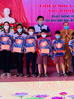 Đến với trẻ mồ côi do đại dịch Covid-19 ở tỉnh Đắk Lắk