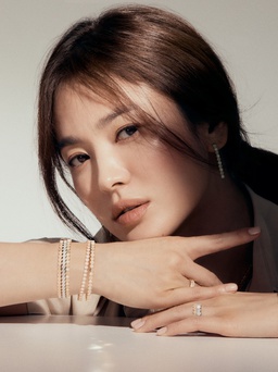 Song Hye Kyo tái hợp biên kịch ‘Hậu duệ mặt trời’ trong phim truyền hình mới
