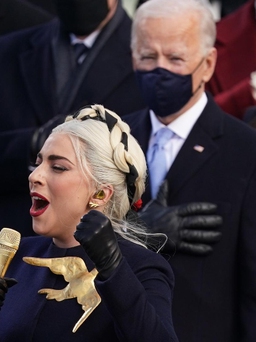Lady Gaga trình diễn đầy cảm xúc tại lễ nhậm chức Tổng thống của Joe Biden
