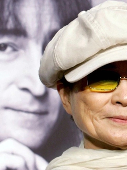Bán đấu giá đoạn băng ghi âm John Lennon và Yoko Ono chưa từng công bố