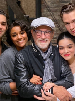 Steven Spielberg không đạo diễn phim nhạc kịch nào khác sau 'West Side Story'