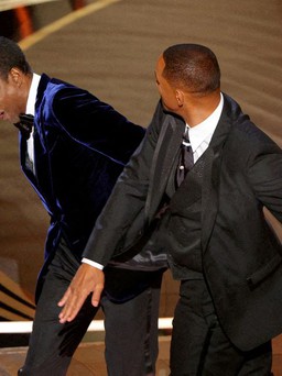 Will Smith bị cấm dự Lễ trao giải Oscar trong 10 năm sau khi tát Chris Rock
