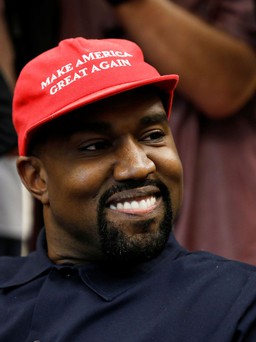 Kanye West bị kiện vì ‘đạo nhạc’