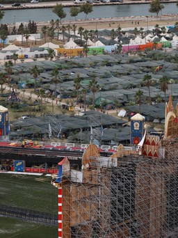 Hàng chục người thương vong do gió lớn gây sập sân khấu lễ hội Tây Ban Nha