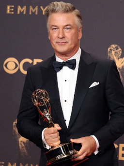 Alec Baldwin và nhiều người khác có thể bị buộc tội vào tháng 10 vì gây chết người