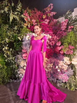 Chưng diện nữ tính và điệu đà như Hoa hậu Hoàn vũ Catriona Gray