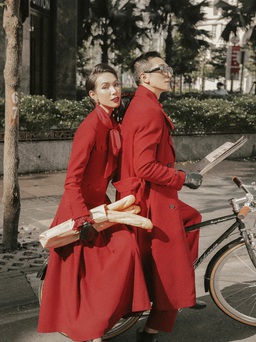 Paris rực rỡ đỏ thắm trong BST thời trang mùa lễ hội của Nguyễn Minh Công