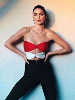 Kendall Jenner thử nghiệm phong cách tối giản mới đầy màu sắc
