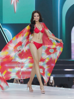 Top 16 Hoa hậu Hoàn vũ Việt Nam phô diễn vẻ gợi cảm với bikini