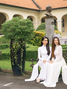 Khánh Vân, Phương Anh cùng diện áo dài trắng mừng ngày khai giảng năm học mới