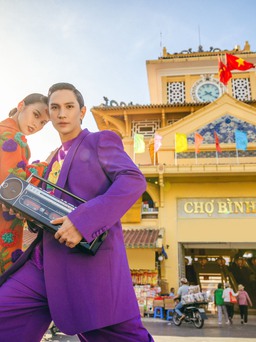 Sài Gòn rực rỡ sắc xuân qua lăng kính thời trang của nhà mốt Việt