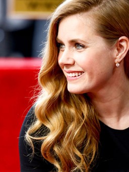 Amy Adams trở thành ngôi sao mới nhất tại Hollywood