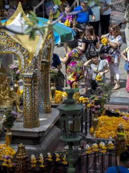 Thái Lan truy nã nghi phạm trong vụ đánh bom thứ hai ở Bangkok