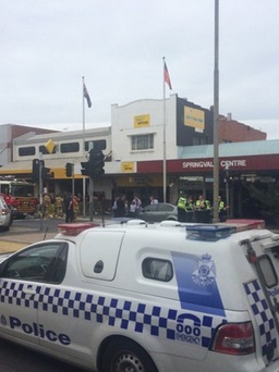 Một người đốt ngân hàng ở Úc, 21 người bị thương