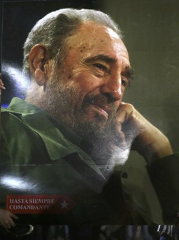 Cuba tiễn đưa di hài lãnh tụ Fidel Castro về Santiago de Cuba