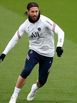 Sergio Ramos lần đầu có tên trong danh sách thi đấu của PSG trận gặp Man City