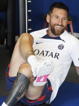 Messi bất ngờ cắt ngắn kỳ nghỉ trở lại tập luyện ngay lúc PSG có HLV mới