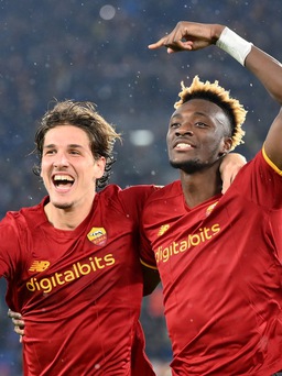 HLV Mourinho triệu hồi 2 ngôi sao để chặn đà xuống dốc của AS Roma