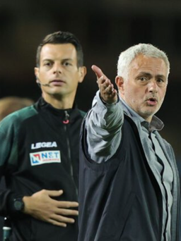 HLV Mourinho mạo hiểm với ngôi sao Zaniolo giúp AS Roma vượt khó ở Europa League