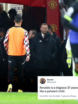 CĐV M.U mắng Cristiano Ronaldo là ‘một nỗi ô nhục’
