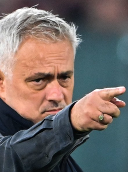 HLV Mourinho mong muốn quay lại Ngoại hạng Anh dẫn dắt Chelsea lần thứ 3