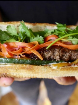 Truyền thông Mỹ quảng bá thương hiệu bánh mì kẹp kiểu Việt Nam