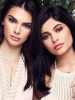 Những chuyện mà phụ nữ gia đình Kardashian-Jenner nói về thời trang