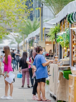 Chợ đêm Jodd Fairs tại Thái Lan “khoác áo mới” khiến khách du lịch mê mẩn