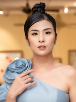 Hoa hậu Ngọc Hân làm MC, tổ chức triển lãm tranh họa sĩ Duy Hòa
