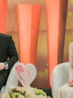 'Streamer giàu nhất Việt Nam' tiết lộ cuộc sống hôn nhân với hot girl Xoài Non